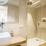 Karu בית הארחה 4*
